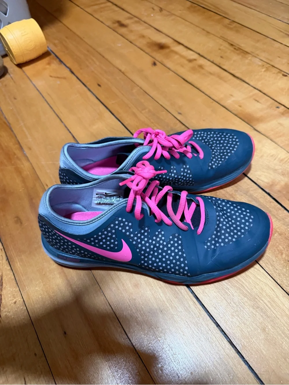 Nike Running Shoes Women's Size US 7.5 Pink Grey